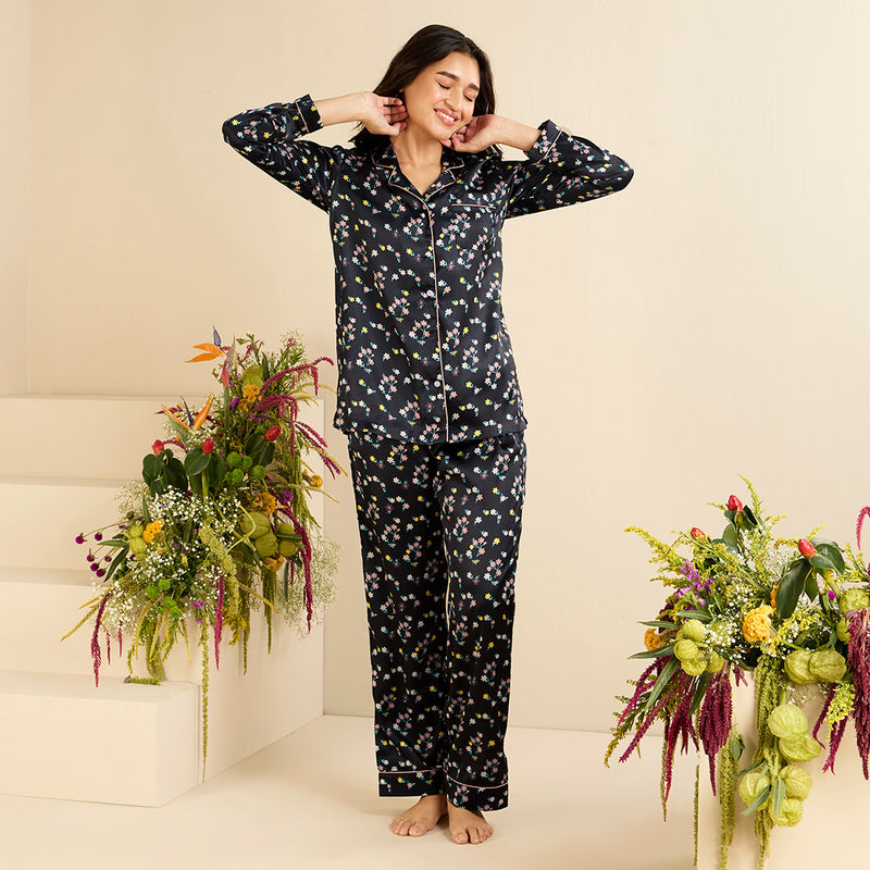 Daisy Dreams Satin Notched Pyjama Set