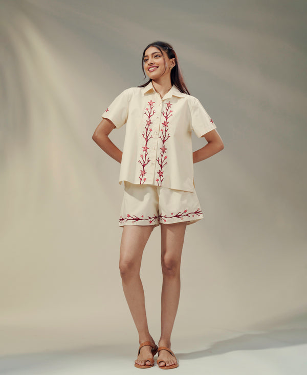 Aura - Embroidered Casual Shorts Set