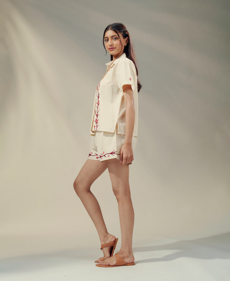Aura - Embroidered Casual Shorts Set