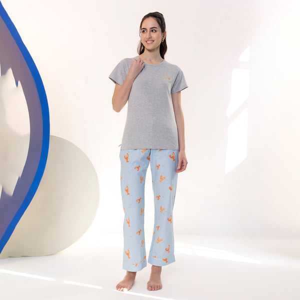 Lobster Bay Embroidered T-shirt & Cotton Pyjama for Women's