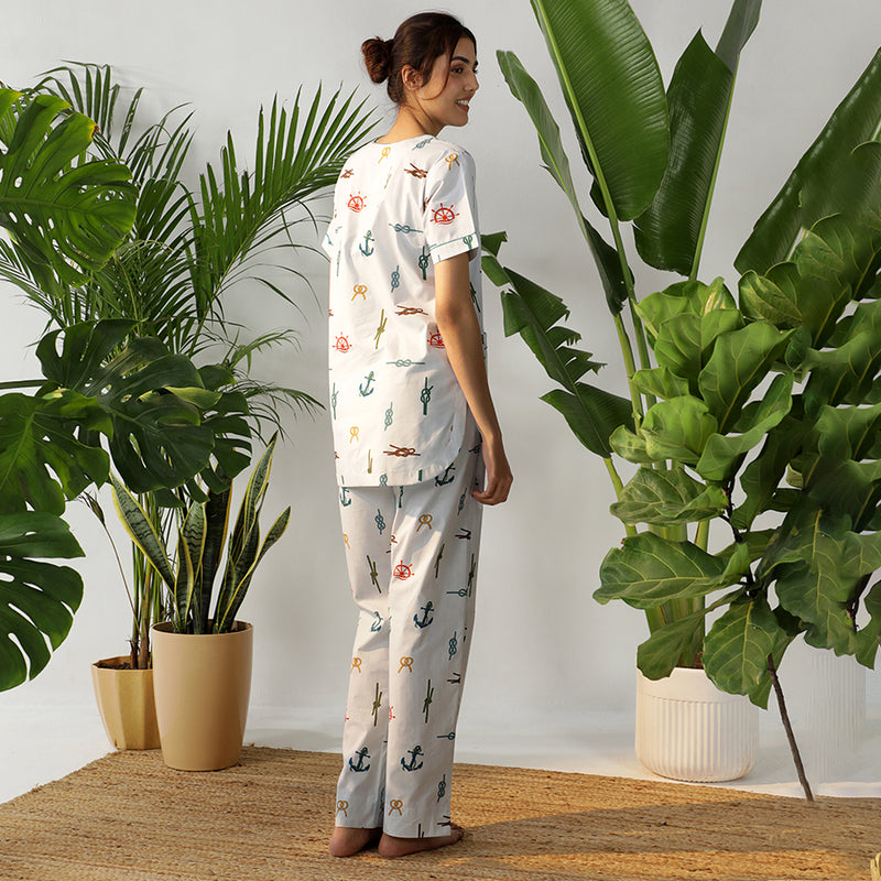 Sea Calling Cotton Dip-Neck Pyjama Set