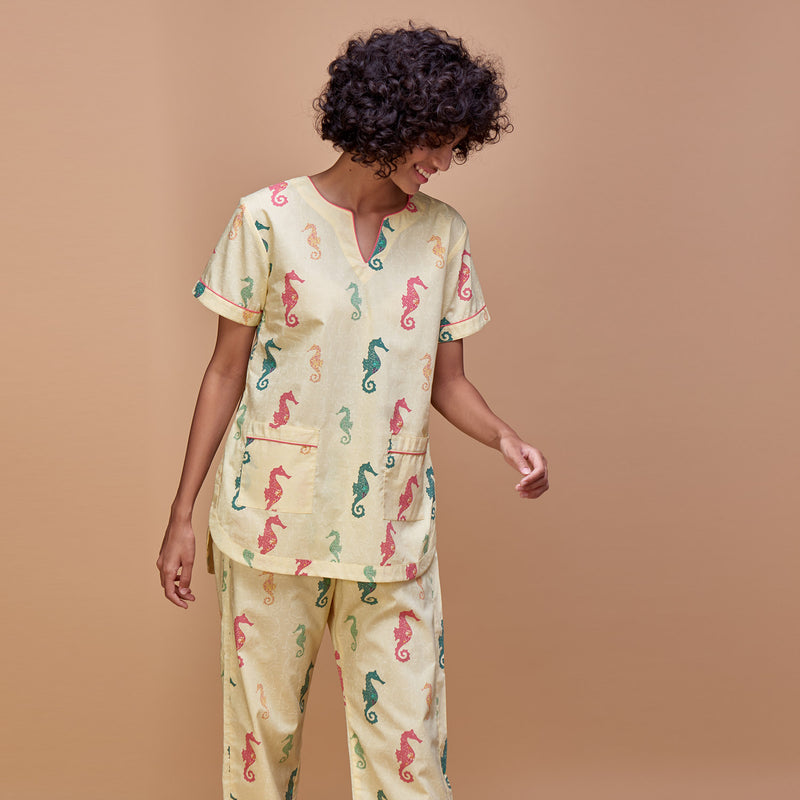 Seahorse Fancies Cotton Dip-Neck Pyjama Set