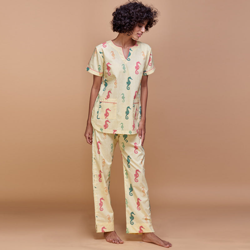 Seahorse Fancies Cotton Dip-Neck Pyjama Set