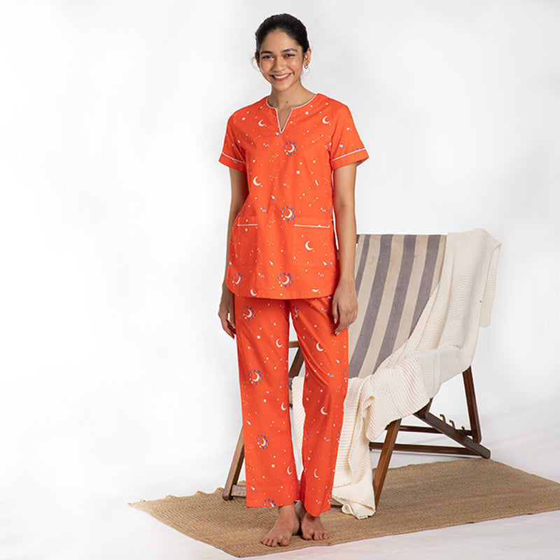 Cosmic Cotton Dip-Neck Pyjama Set